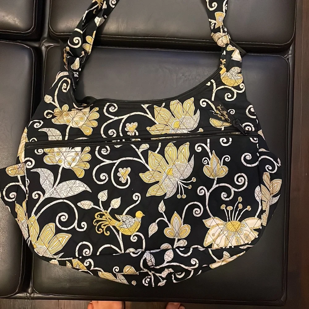 Like brand new Vera Bradley purse - Picture 2 of 3